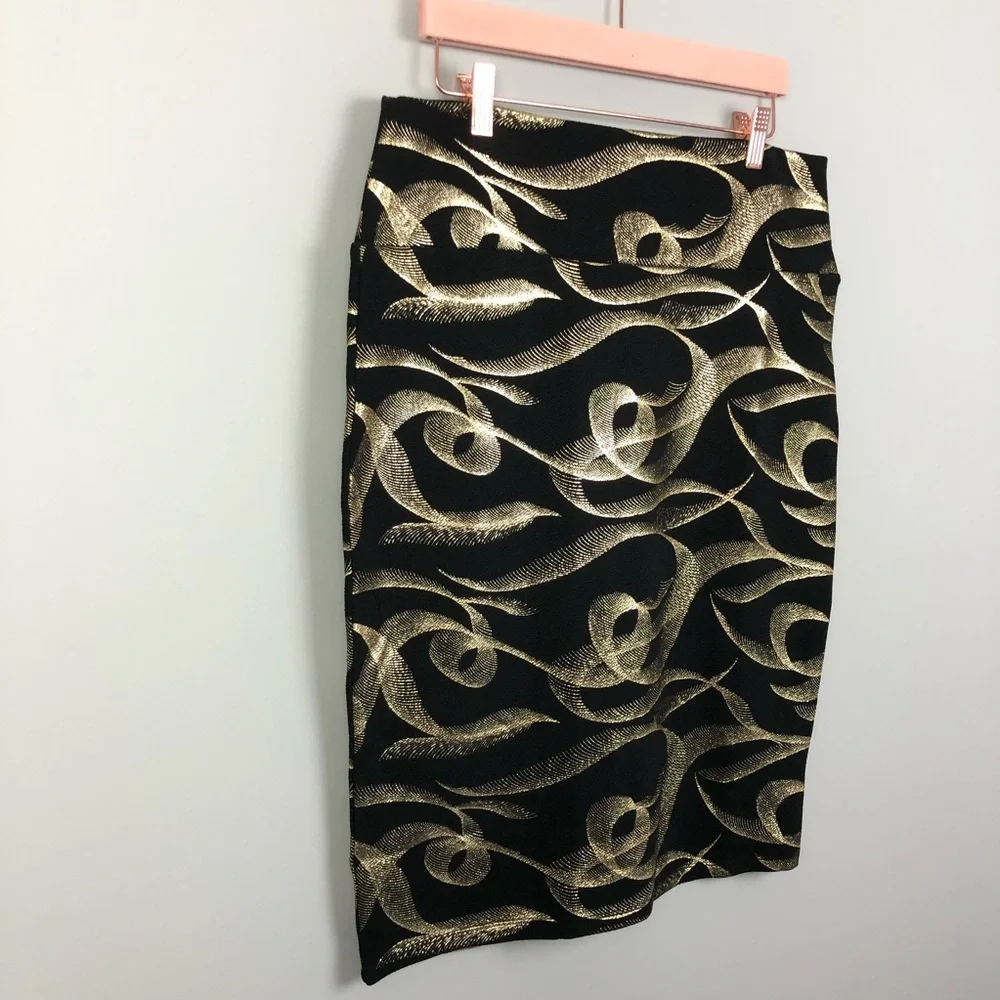 LuLa Roe Black & Gold Skirt